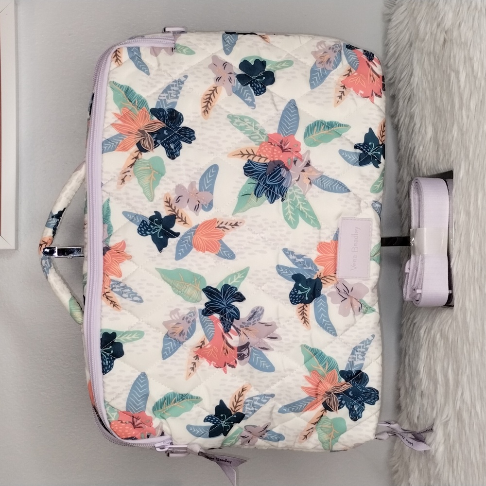 NEW Vera Bradley Quilted Floral Workstation Ultralight Crossbody Laptop Bag